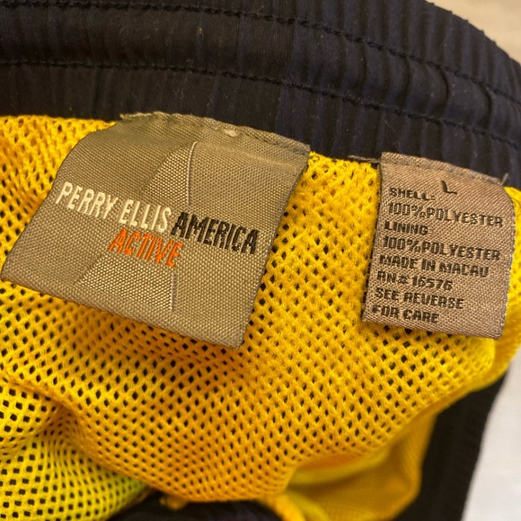 Perry Ellis America Active Men’s Navy and Yellow Swim Trunks - Picture 6 of 8